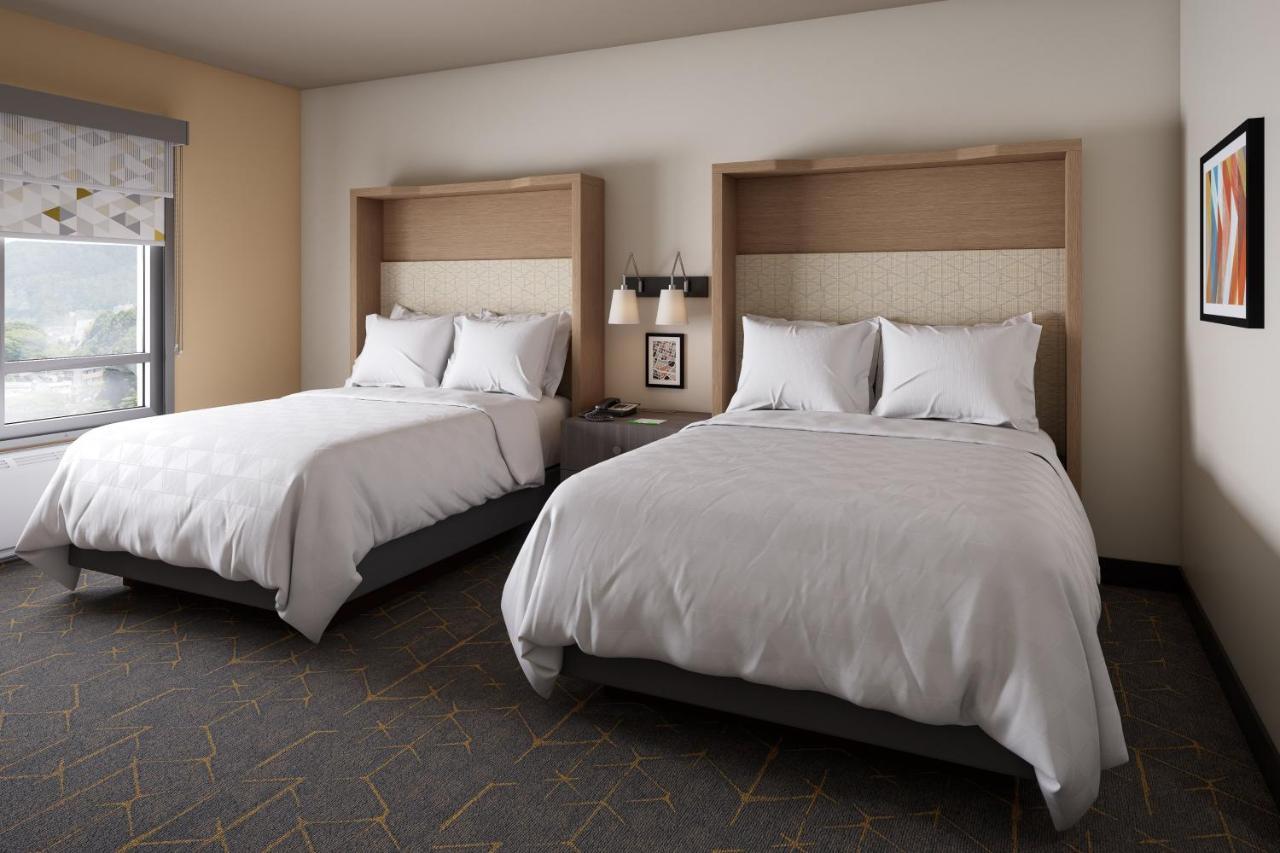Holiday Inn - Long Island - Islip Arpt East By Ihg Holtsville Zewnętrze zdjęcie