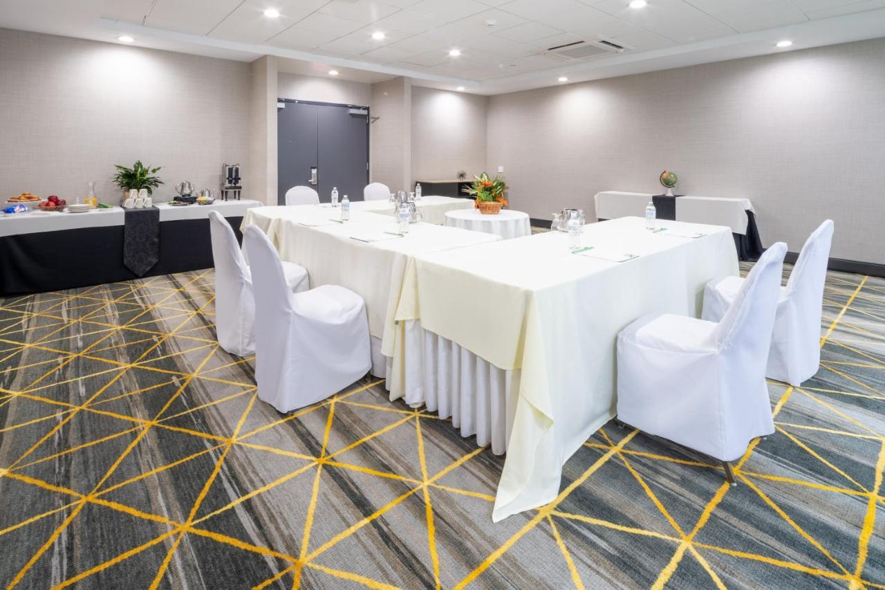 Holiday Inn - Long Island - Islip Arpt East By Ihg Holtsville Zewnętrze zdjęcie